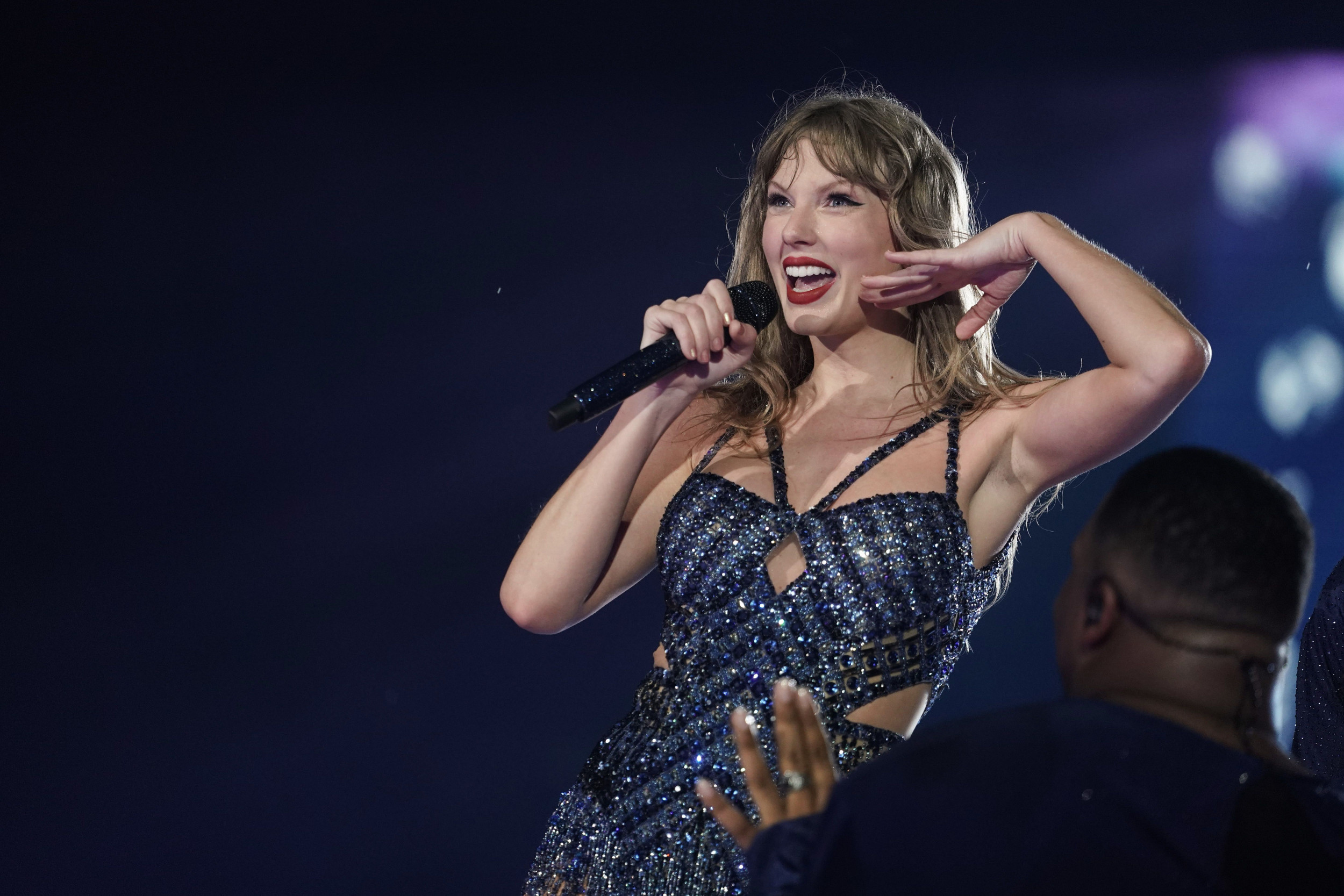 10+ Taylor Swift Endorsement Mistakes Revealed